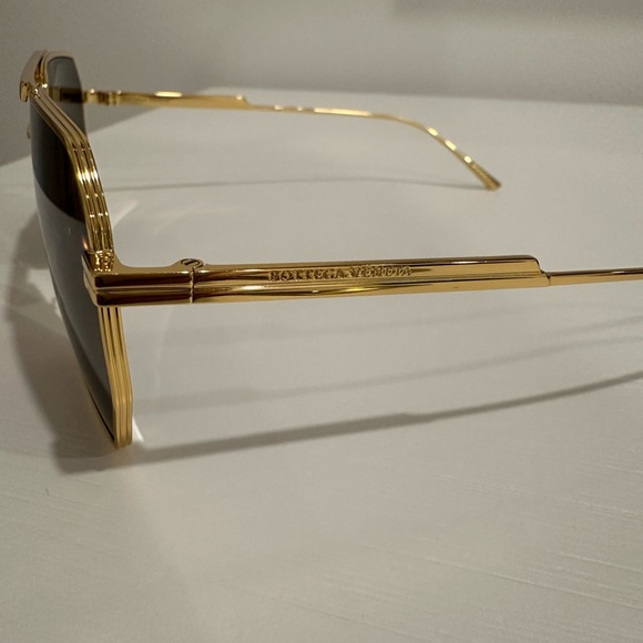 Bottega Veneta Trapezoid Sunglasses - Picture 4 of 6